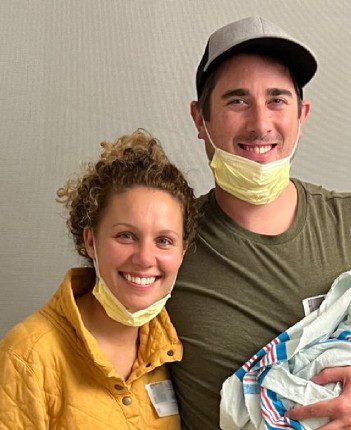 Read more about the article October 5, 2022 <br> Kelly and Matt